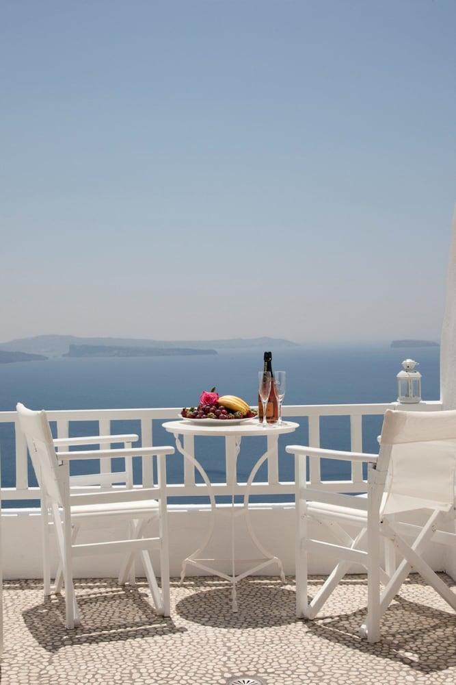 Delfini Villas Oia  Exterior photo