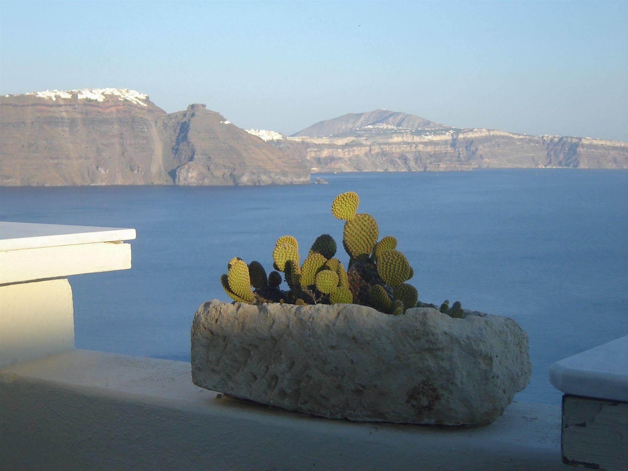 Delfini Villas Oia  Exterior photo